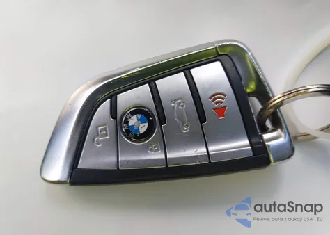 2020 BMW 740I xDrive из США, поврежденный, VIN WBA7T4C06LCD44640